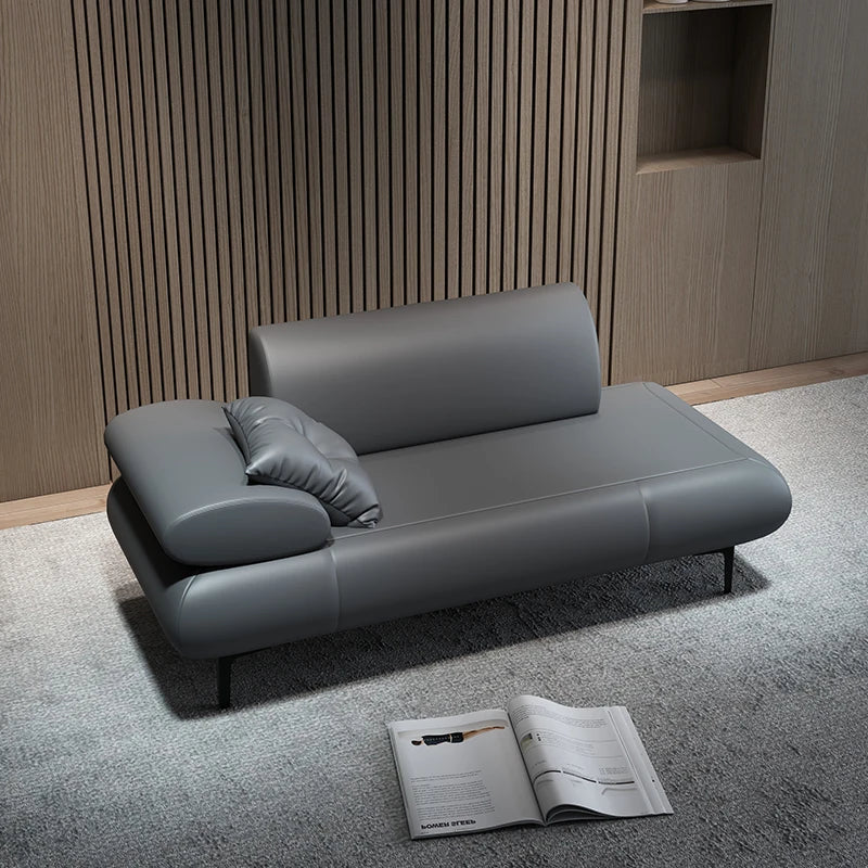 The Crownline Pouf Royal Chair