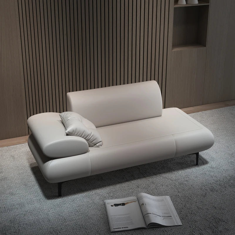 The Crownline Pouf Royal Chair