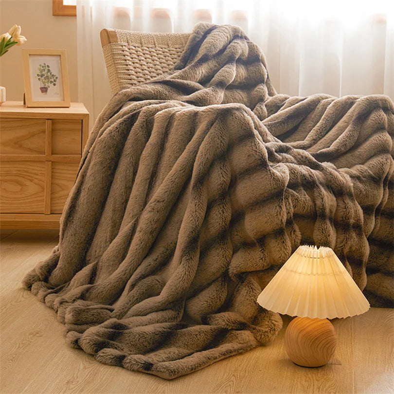 Faux Rabbit Fur Thickened Throw Blanket