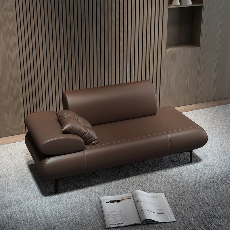 The Crownline Pouf Royal Chair