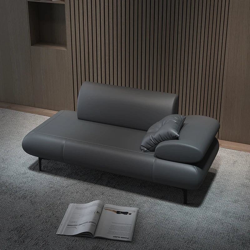 The Crownline Pouf Royal Chair